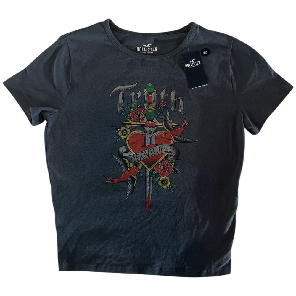 Hollister‎ Dark Blue “Truth” Graphic Crop Top